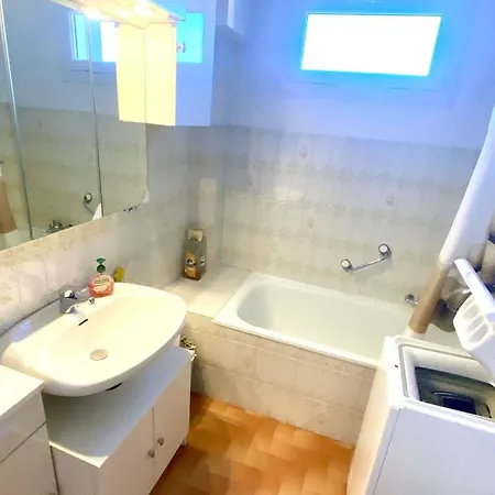 F2 Avec Loggia Et Parking à 800m Des Cures - 4 Couchages - Amélie-les-bains - Fr-1-703-140 Apartamento Amélie-les-Bains-Palalda