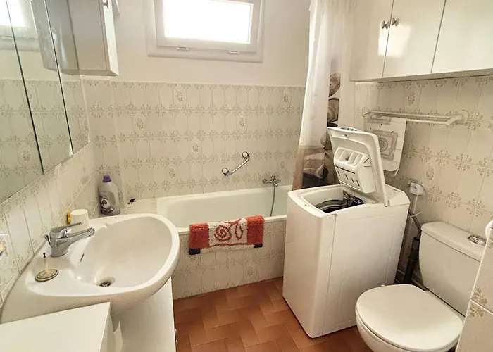 Apartamento F2 Avec Loggia Et Parking à 800m Des Cures - 4 Couchages - Amélie-les-bains - Fr-1-703-140 *